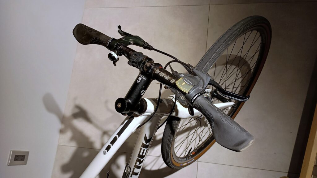 現在のハンドルバー